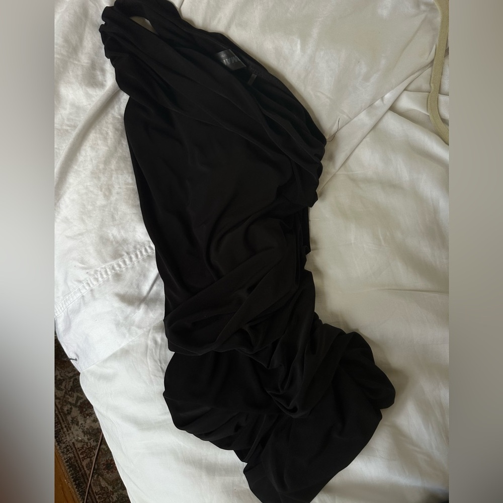 Norma Kamali Black Asymmetrical Dress - Picture 8 of 11